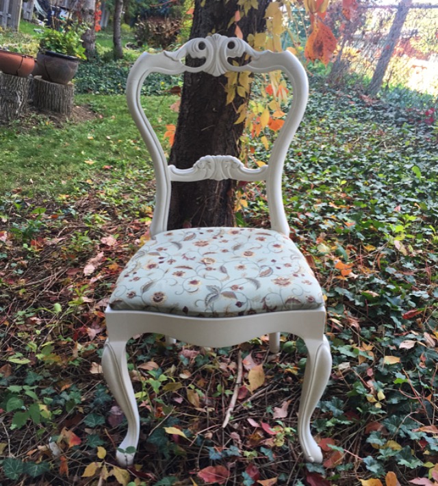 The Beauty I Find in Old&nbsp;Furniture