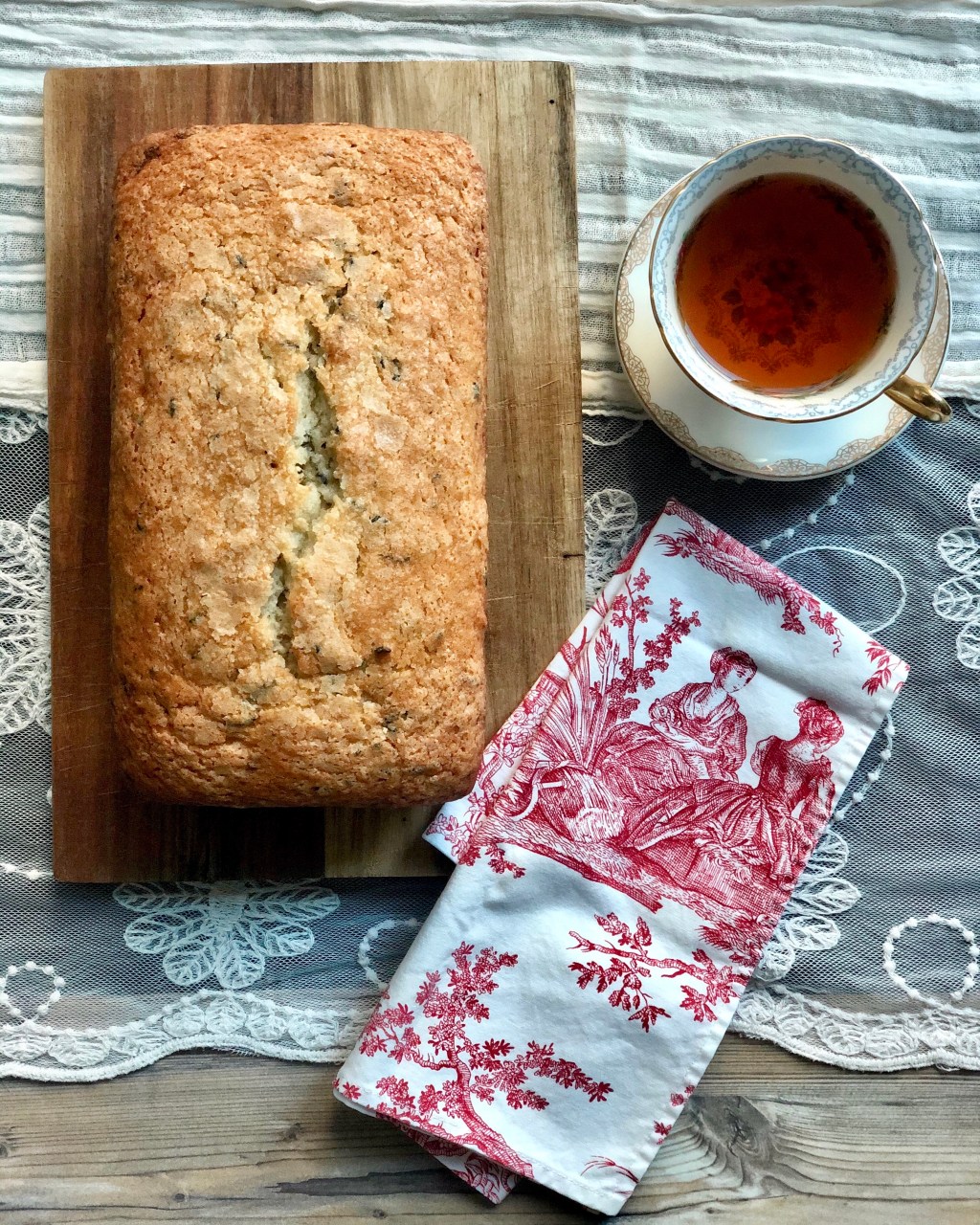 Earl Grey Yogurt Cake