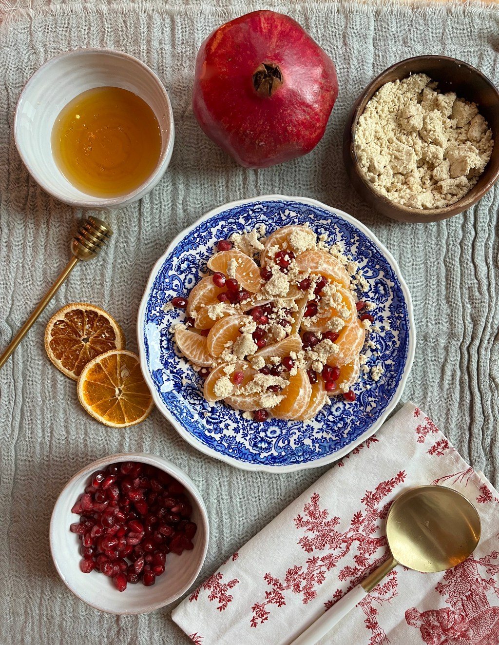 Clementine and Pomegranate Salad with Honey and&nbsp;Halva