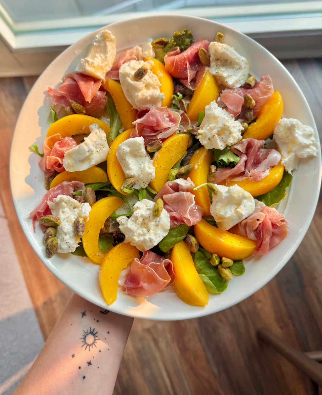 Peach and burrata&nbsp;salad